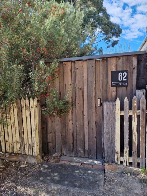 Private Guesthouse - Accommodation Redcliffe 1