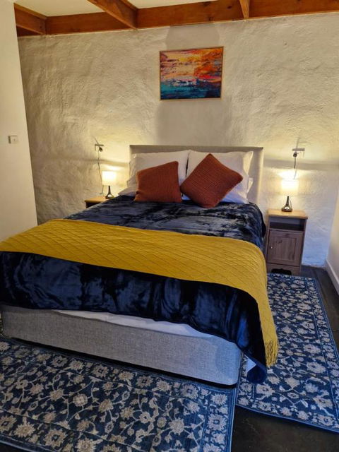 Private Guesthouse - Accommodation Redcliffe 2