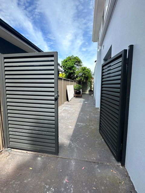 Private, Local Living Studio In Mascot, Airport - Accommodation Redcliffe 3