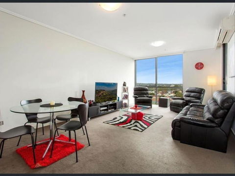 Private Room With Shared Washroom Only In 3bhk Apartment - Accommodation Redcliffe 3