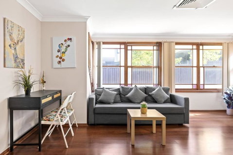 Quadruple Room W Ensuite In Gordon Near Train & Bus - Accommodation Redcliffe 2