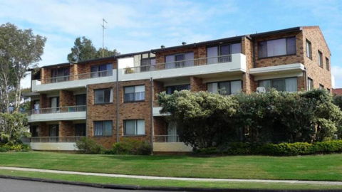 Quality Beachside Holiday - Accommodation Redcliffe 0