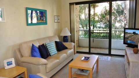 Quality Beachside Holiday - Accommodation Redcliffe 1