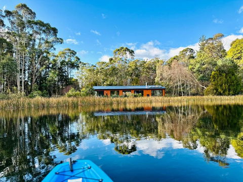 Quamby Bluff Lake House, Deloraine, Tasmania - Accommodation Redcliffe 0