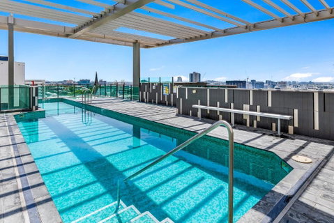 Quattro Apartments - Accommodation Redcliffe 2