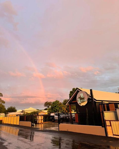 Queensland Hotel - Accommodation Redcliffe 3