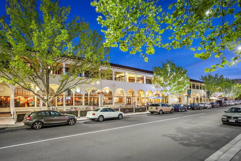 Quest Canberra - Accommodation Redcliffe 0