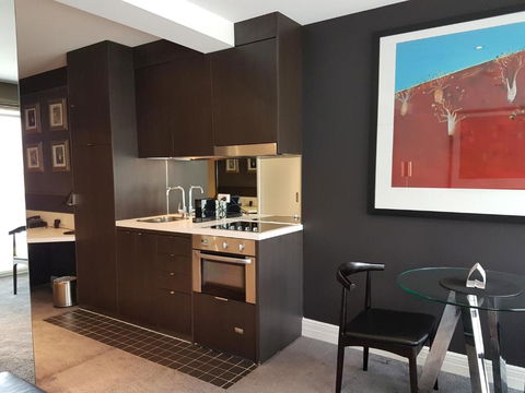 Quest East Melbourne - Accommodation Redcliffe 3