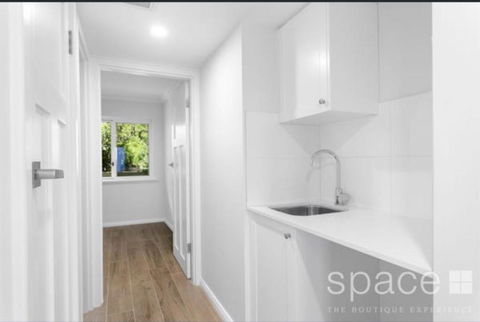 Quintessential Oceanview Apartment In Cottesloe - Accommodation Redcliffe 0