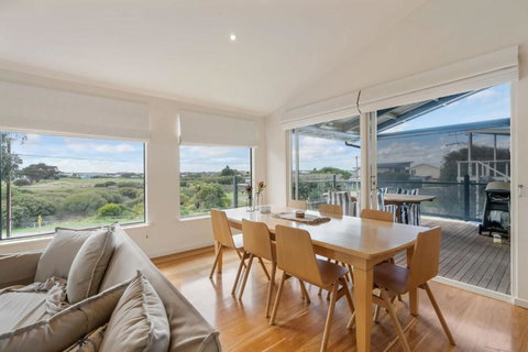 Range View House 23 Bristow Smith Ave Goolwa South-No Linen Included - Accommodation Redcliffe 3
