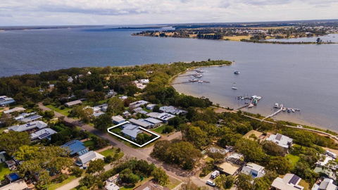 Raymond Island Retreat - Accommodation Redcliffe 1