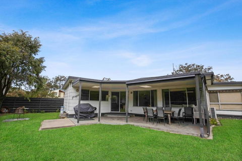 Raymond Island Retreat - Accommodation Redcliffe 3
