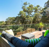 At Agnes Ave coastal views - Accommodation Redcliffe