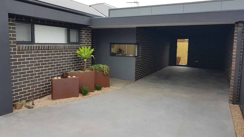 Sale VIC Accommodation Redcliffe
