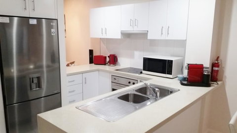 Attenborough Apartments - Accommodation Redcliffe 0