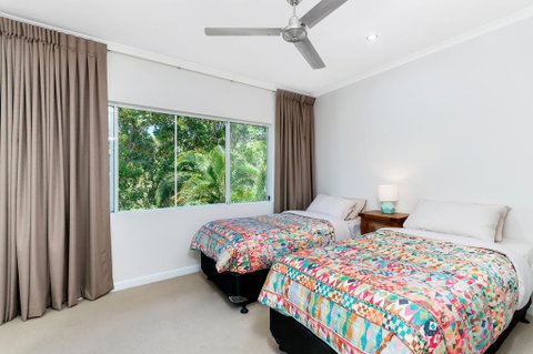 Attenborough Apartments - Accommodation Redcliffe 1