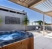 Aura 13 - Shoal Bay - Accommodation Redcliffe
