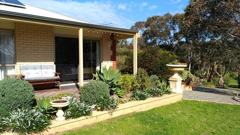 Austiny Bed And Breakfast Victor Harbor - Accommodation Redcliffe 1