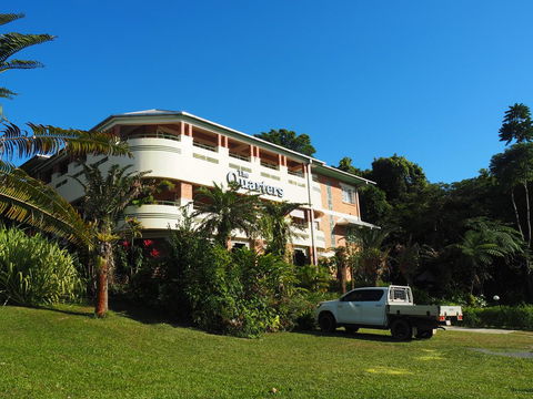 Babinda Quarters - Accommodation Redcliffe 1