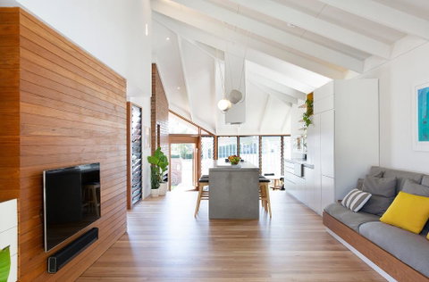 Bacchus - Accommodation Redcliffe 3