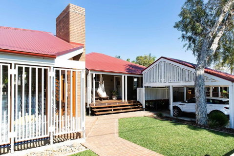 Bacchus - Accommodation Redcliffe 1