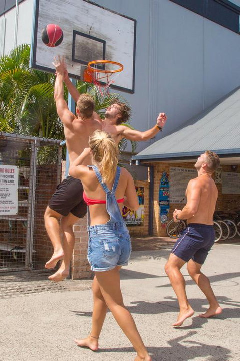 Backpackers Holiday Village - Accommodation Redcliffe 3