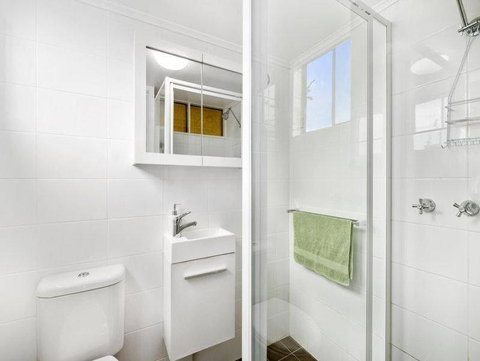 Bailey House - Accommodation Redcliffe 2