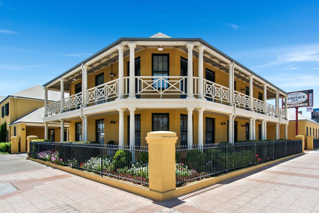 Coolgardie NSW Accommodation Redcliffe