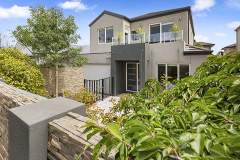BANGALOW - MORNINGTON - Accommodation Redcliffe 0