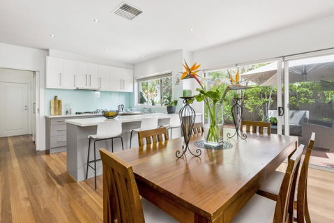BANGALOW - MORNINGTON - Accommodation Redcliffe 1