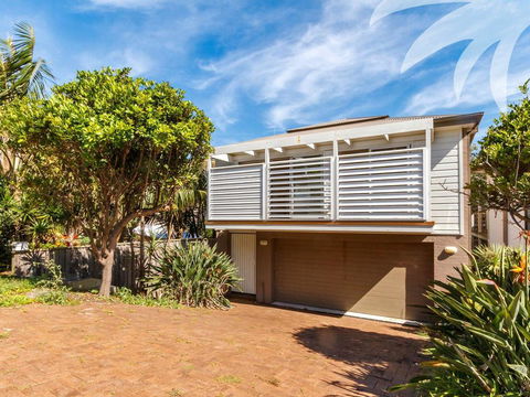 Banksia - Accommodation Redcliffe 0