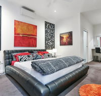 Barossa White House The West Wing - Accommodation Redcliffe