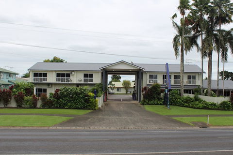 Barrier Reef Motel Innisfail - Accommodation Redcliffe 1