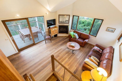 BAY VIEWS ON MANNA - DROMANA - Accommodation Redcliffe 1