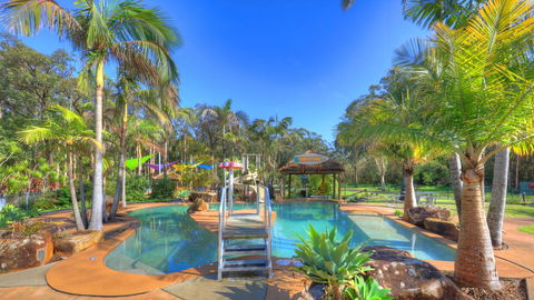 Bays Holiday Park - Accommodation Redcliffe 1