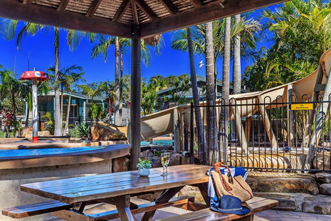 Bays Holiday Park - Accommodation Redcliffe 2