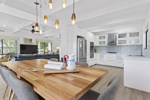 BAYSHORE - DROMANA - Accommodation Redcliffe 1