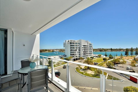 Bayview 608 - Accommodation Redcliffe 0