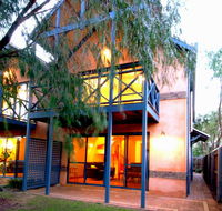 Beach Casa - Accommodation Redcliffe