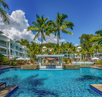 Beach Club Ap't with Private Access to lagoon Pool - Accommodation Redcliffe