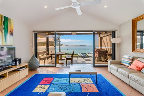 Beach Duplex 72b Marine Dr - Fingal Bay - Accommodation Redcliffe 3