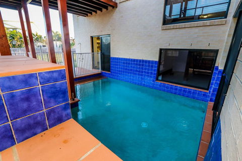 Beach Fansea - Accommodation Redcliffe 2