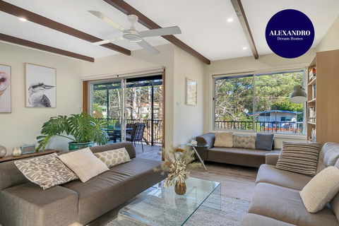BEACH HOME ENCHANTED STAY CONNECT With NATURE - Accommodation Redcliffe 0