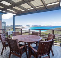 Beach House 7' 26 One Mile Close - air conditioned wifi foxtel linen - Accommodation Redcliffe