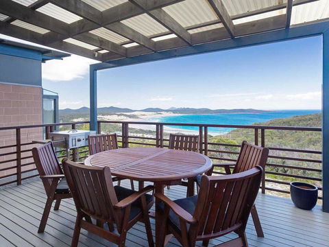 Beach House 7' 26 One Mile Close - Air Conditioned, Wifi, Foxtel, Linen - Accommodation Redcliffe 0