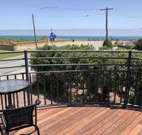 Beach House  112 - Accommodation Redcliffe