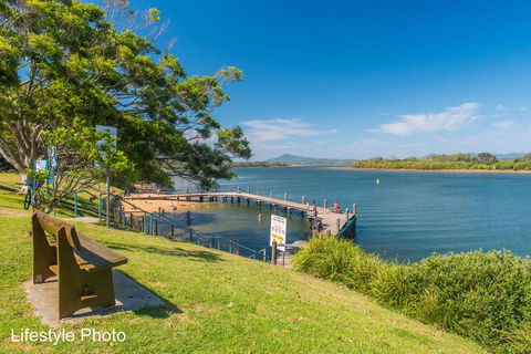 Beach House In Mylestom - Accommodation Redcliffe 1