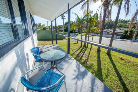 Beach House On James Patterson - Accommodation Redcliffe 0