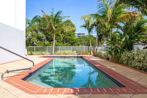 Beach House On Suttons - Accommodation Redcliffe 3