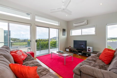 Beach Road Classic 2-114 - Accommodation Redcliffe 1